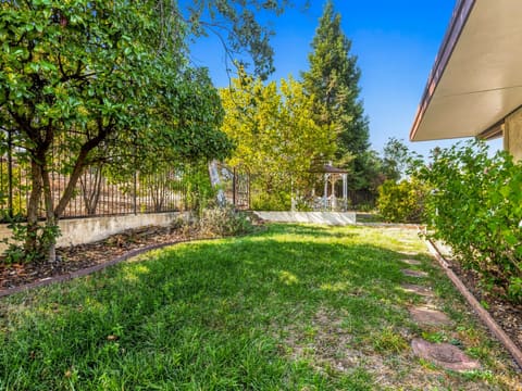 Photograph 41 of 1220 Almond Ave